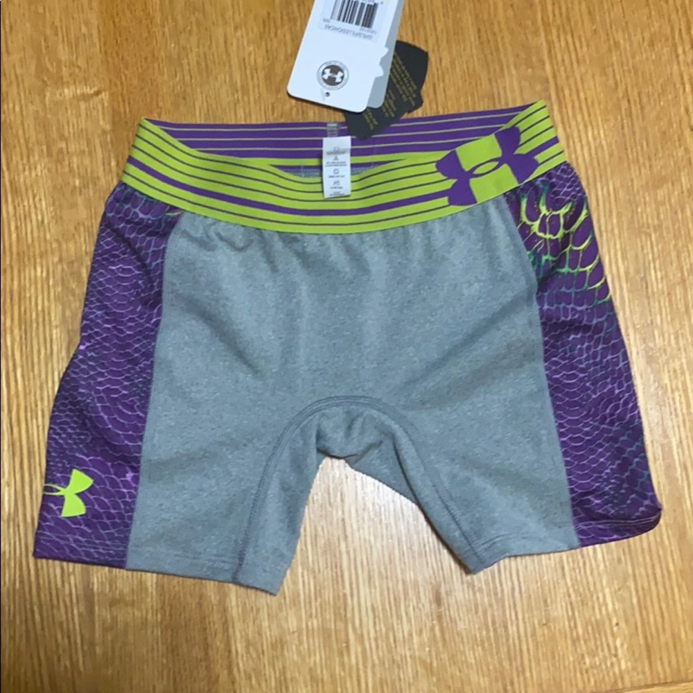 NWT Girls Purple/Grey Under Armour Shorts Size M